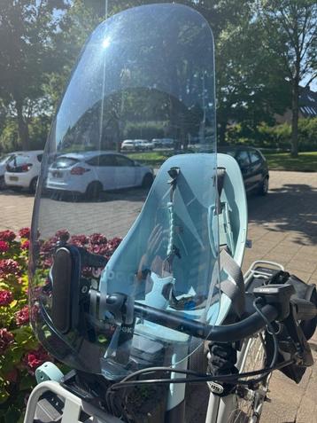 Voorzitje URBAN IKI met SCHERM beschikbaar voor biedingen
