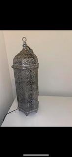 Arabische vloerlamp, Ophalen