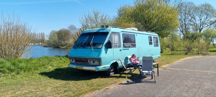 Gmc winnebago bouwjaar 1985 oltimer nieuwe foto's, Caravans en Kamperen, Campers, Bedrijf, Half-integraal, Ophalen