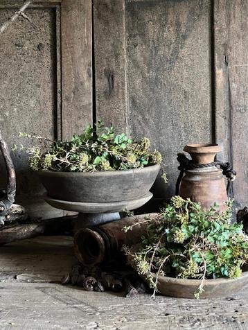 Kunstbol groen beschikbaar voor biedingen