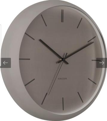 Karlsson nirvana globe Wandklok - Stijlvol Design beschikbaar voor biedingen