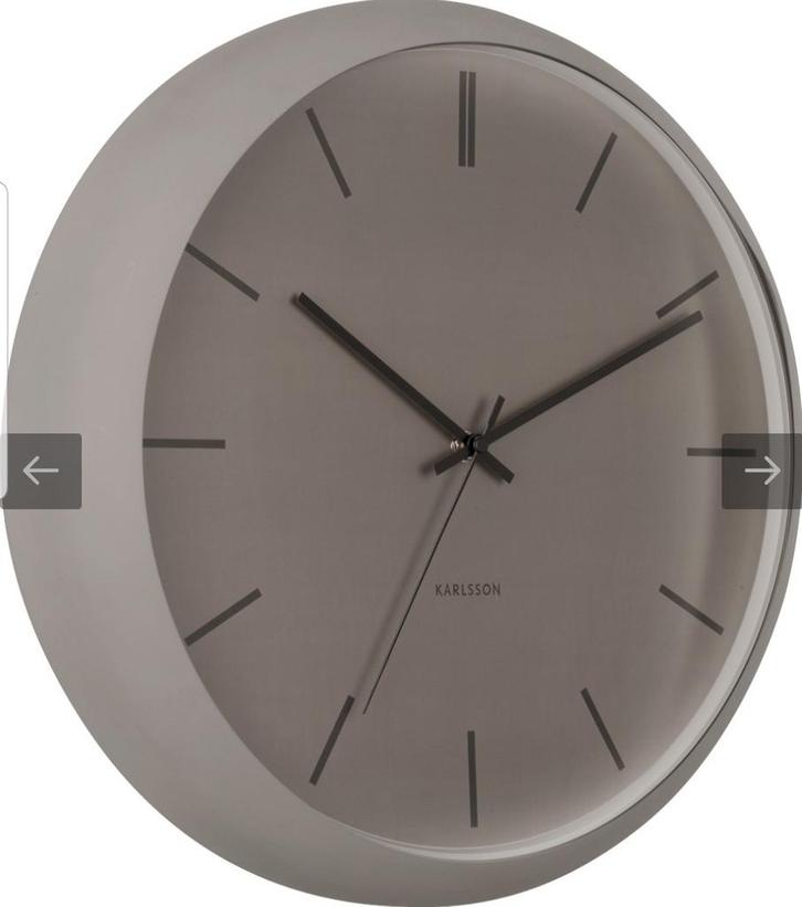 Karlsson nirvana globe Wandklok - Stijlvol Design, Huis en Inrichting, Woonaccessoires | Klokken, Zo goed als nieuw, Wandklok