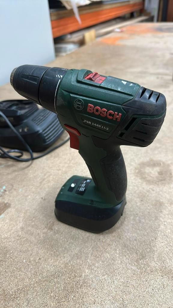 Bosch accu boor PSR 1440 LI-2 defect, Doe-het-zelf en Verbouw, Gereedschap | Boormachines, Gebruikt, Boor- en Schroefmachine, Ophalen of Verzenden