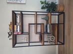 Mooi wandmeubel van zwart staal en hardhouten schappen, Huis en Inrichting, Ophalen, Zo goed als nieuw, Minder dan 150 cm, Metaal