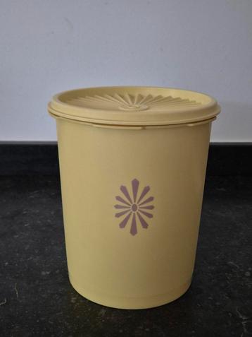 Vintage voorraad bus Tupperware. beschikbaar voor biedingen