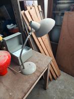 Vintage Bureaulamp - Iconische Bauhaus Stijl, Gebruikt, Bauhaus, Ophalen of Verzenden, Metaal