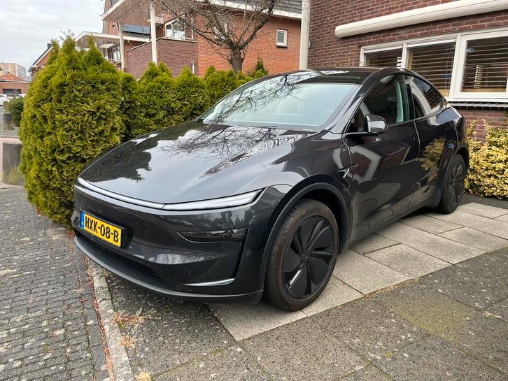 Let op!  Tesla Model Y Juniper Long Range Rwd Nw ML 07-2025, Auto's, Tesla, Particulier, Model Y, 360° camera, Achteruitrijcamera