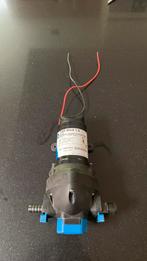 Jabsco waterpomp 12 volt 7,2 liter per minuut, Ophalen of Verzenden, Zo goed als nieuw, Kombuis en Sanitair