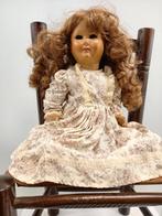 Oude pop met bewegende ogen en oogleden en huilmechanisme, Antiek en Kunst, Antiek | Speelgoed, Ophalen of Verzenden