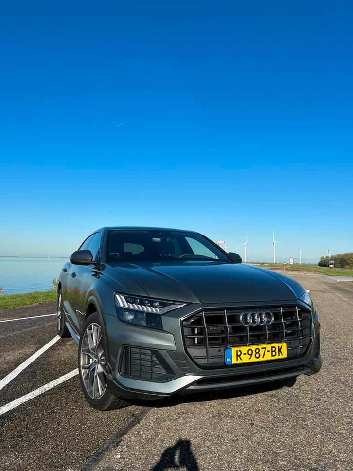 Audi Q8 50 TDI Quattro 286PK Tiptronic 2019 Grijs, Auto's, Audi, Particulier, Q8, 4x4, ABS, Achteruitrijcamera, Adaptieve lichten