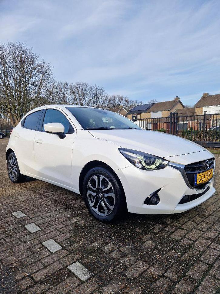 Mazda 2 1.5 GT 66KW 5DRS 2017 Wit metallic, Auto's, Mazda, Particulier, ABS, Airbags, Airconditioning, Alarm, Bluetooth, Boordcomputer