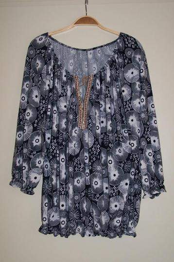 Blouse / T-shirt / shirt voor dames -- maat L / XL beschikbaar voor biedingen