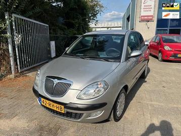 Lancia Ypsilon 1.4-16V Oro Automaat, Airco, Nap, Apk 04/2025