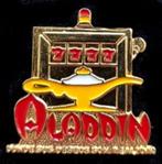 Aladdin pin- rood geel goudkleurig, Verzamelen, Speldjes, Pins en Buttons, Nieuw, Figuurtje, Speldje of Pin, Verzenden