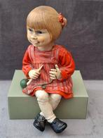 Candy Design Noorwegen, meisje met rode jurk, ong. 15,8 cm h, Ophalen of Verzenden