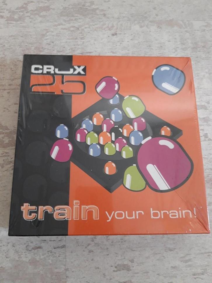 Nieuw geseald CRUX 25 TRAIN your brain, Hobby en Vrije tijd, Gezelschapsspellen | Overige, Nieuw, Een of twee spelers, Ophalen of Verzenden