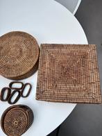 Rotan rieten set manden onderzetters indonesisch, Ophalen of Verzenden, Zo goed als nieuw, Glas of Kopje