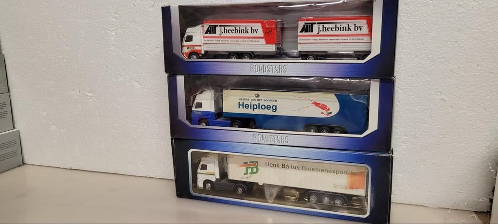 Roadstars Volvo modellen 1/64, Hobby en Vrije tijd, Modelauto's | Overige schalen, Ophalen of Verzenden, Zo goed als nieuw, Bus of Vrachtwagen
