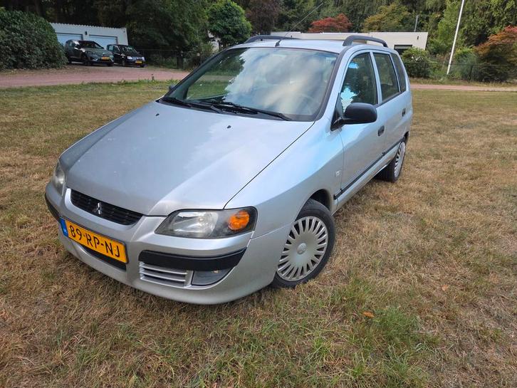 APK 16-7-2026 Mitsubishi Space Star 1.6 Family 2005 Grijs, Auto's, Mitsubishi, Particulier, Space Star, ABS, Airbags, Airconditioning