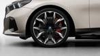 BMW i5 Touring eDrive40 | M Sportpakket Pro | Innovation Pac, Auto's, BMW, Nieuw, Te koop, Zilver of Grijs, 5 stoelen