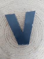 Riverdale Decoratieve Letter V - Ophangbaar, Ophalen of Verzenden, Zo goed als nieuw