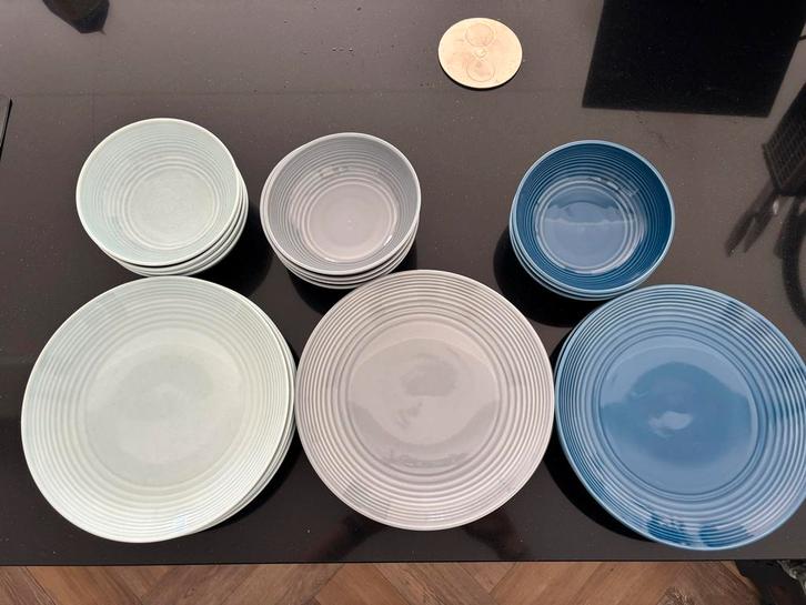 Gordon Ramsey Maze Servies - borden en kommen, Huis en Inrichting, Keuken | Servies, Gebruikt, Compleet servies, Effen, Aardewerk