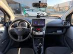 Toyota Aygo 1.0-12V/stuurbekrachtiging/Navi/Carplay/Nap/Apk/, Auto's, Gebruikt, 4 stoelen, 68 pk, Origineel Nederlands