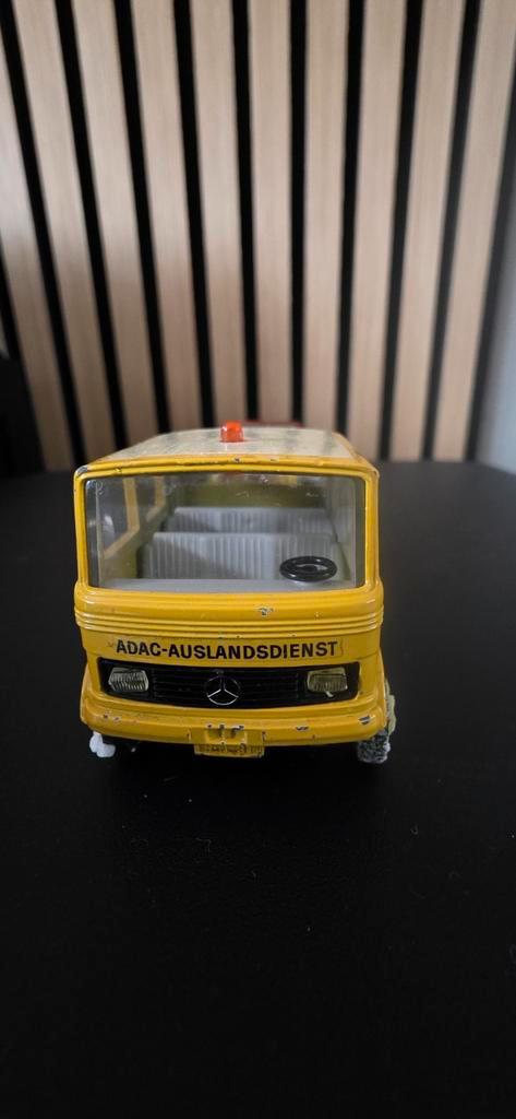 Siku V319 Mercedes Benz LP, Hobby en Vrije tijd, Modelauto's | 1:50, Bus of Vrachtwagen, SIKU, Ophalen of Verzenden