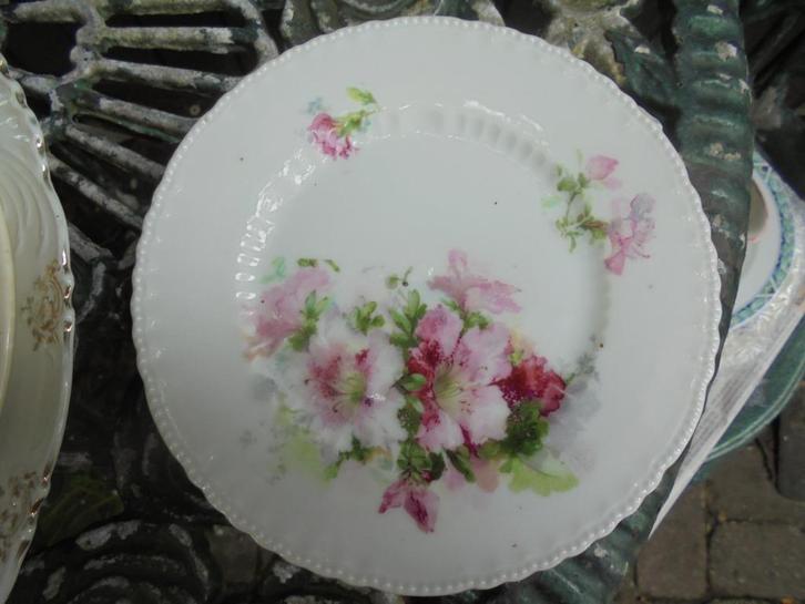 4 Brussels Porseleinen gebaksbordjes met roze bloemen, Antiek en Kunst, Antiek | Servies los, Ophalen of Verzenden
