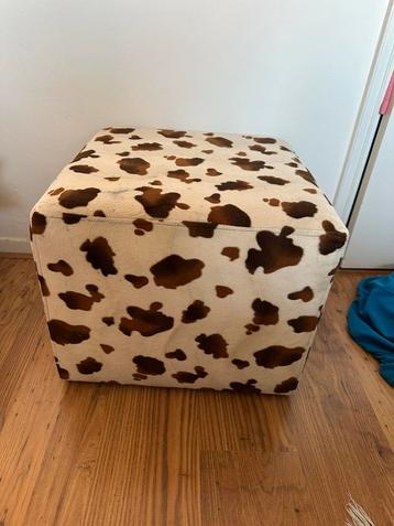Koe patroon hocker/poef beschikbaar voor biedingen