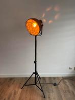 Zwarte metalen staande lamp, Ophalen, Gebruikt, Metaal, 100 tot 150 cm