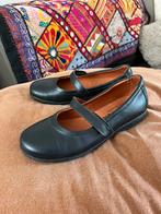 Yowas schoen mt 35, Ophalen of Verzenden, Zo goed als nieuw, Zwart, Instappers