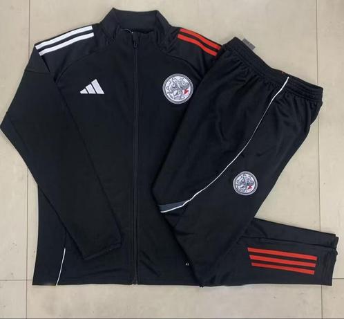 Ajax trainingspak prijs incl verzendingskosten, Sport en Fitness, Voetbal, Nieuw, Trainingspak, Maat XS of kleiner, Ophalen of Verzenden