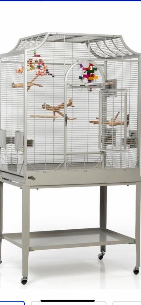 Montana kooi gezocht., Dieren en Toebehoren, Vogels | Hokken en Kooien, Zo goed als nieuw, Vogelkooi, Metaal, Ophalen of Verzenden