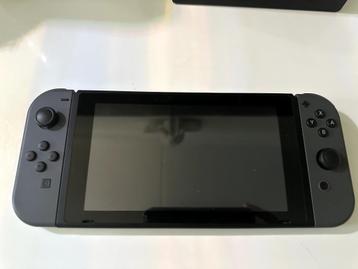 Nintendo Switch Grijs - Zo goed als nieuw | Incl accessoires beschikbaar voor biedingen