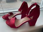 Graceland Rode Hakken - Maat 38, Pumps, Ophalen of Verzenden, Zo goed als nieuw, Graceland