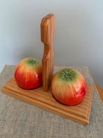 Vintage zout en peper stel appels fruit in houten houder, Ophalen of Verzenden
