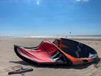 Naish Pivot 11 en 8 meter kites plus Naish Bar 2020, Kitesurf-set, 9 m², Geen board, Ophalen of Verzenden