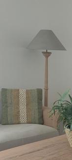 Blank houten staande lamp vintage, Huis en Inrichting, Lampen | Vloerlampen, Ophalen, Zo goed als nieuw, Hout