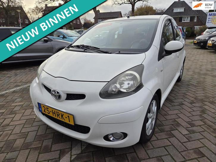Toyota Aygo 1.0-12V Comfort NETTE AUTO RIJDT EN SCHAKELT GOE, Auto's, Toyota, Bedrijf, Te koop, Aygo, ABS, Airbags, Centrale vergrendeling
