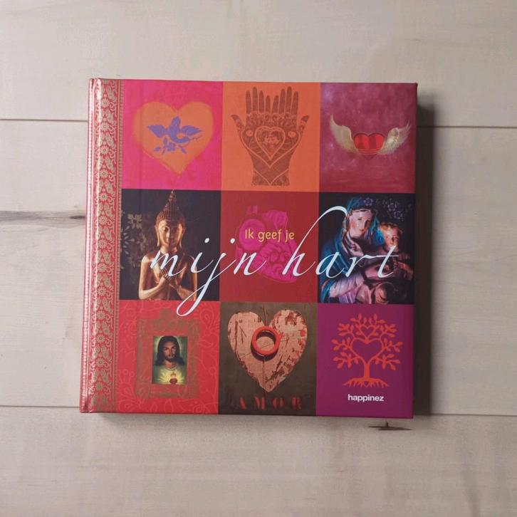 Ik geef je mijn hart - Happinez, Boeken, Overige Boeken, Zo goed als nieuw, Ophalen of Verzenden