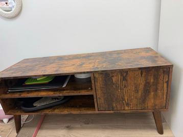Retro TV-Meubel nieuw vergist in de kleur bij bestellen beschikbaar voor biedingen