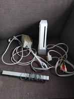 Nintendo wii console met kabels, Spelcomputers en Games, Ophalen of Verzenden, Gebruikt, Zonder controller