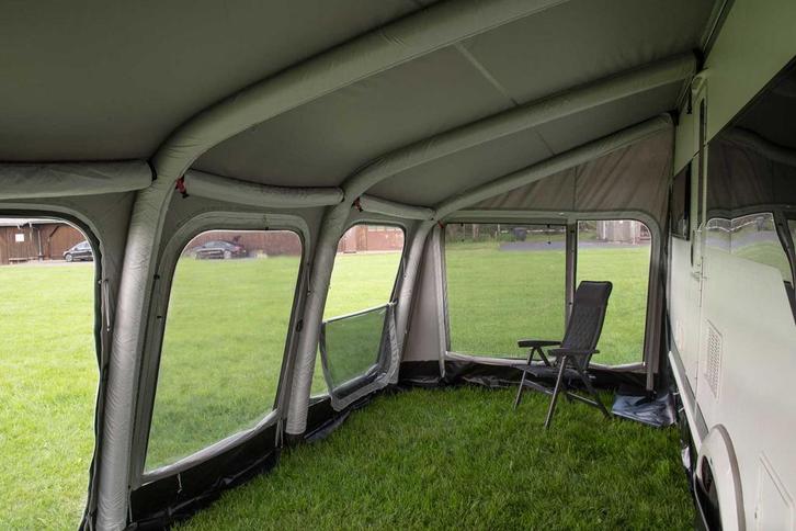 Westfield Ceres 8 voortent met uitbouw, Caravans en Kamperen, Tenten, tot en met 4, Nieuw, Ophalen