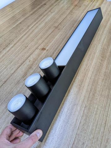 Philips Hue Centris 3-Spot Zwart beschikbaar voor biedingen