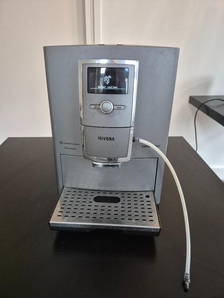 Nivona espressomachine 845, melkschuimer defect, Witgoed en Apparatuur, Koffiezetapparaten, Gebruikt, Koffiebonen, Espresso apparaat