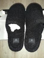 Aspact home slipper teddy mt 43, Zwart, Nieuw, Ophalen of Verzenden, Pantoffels of Sloffen