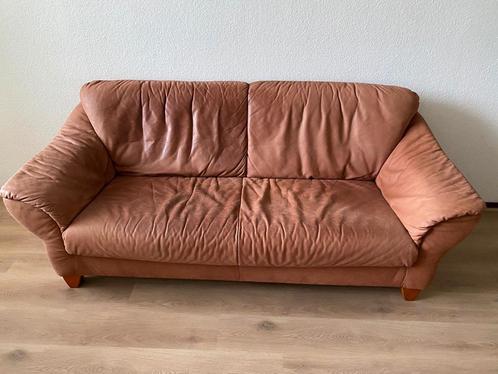Leren bank ruime 2 of 2,5 zits of ligbank, Huis en Inrichting, Banken | Bankstellen, Gebruikt, Rechte bank, Tweepersoons, 150 tot 200 cm
