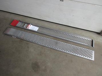 Oprijplanken, aluminium, set van 2 stuks, 200 cm, 400 kg  beschikbaar voor biedingen