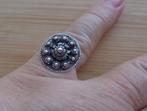 zilveren ring met Zeeuwse knoopjes [656], Verzenden, Dame, Zilver, Zilver